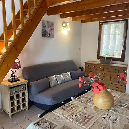 Holiday home Les Lavandes *